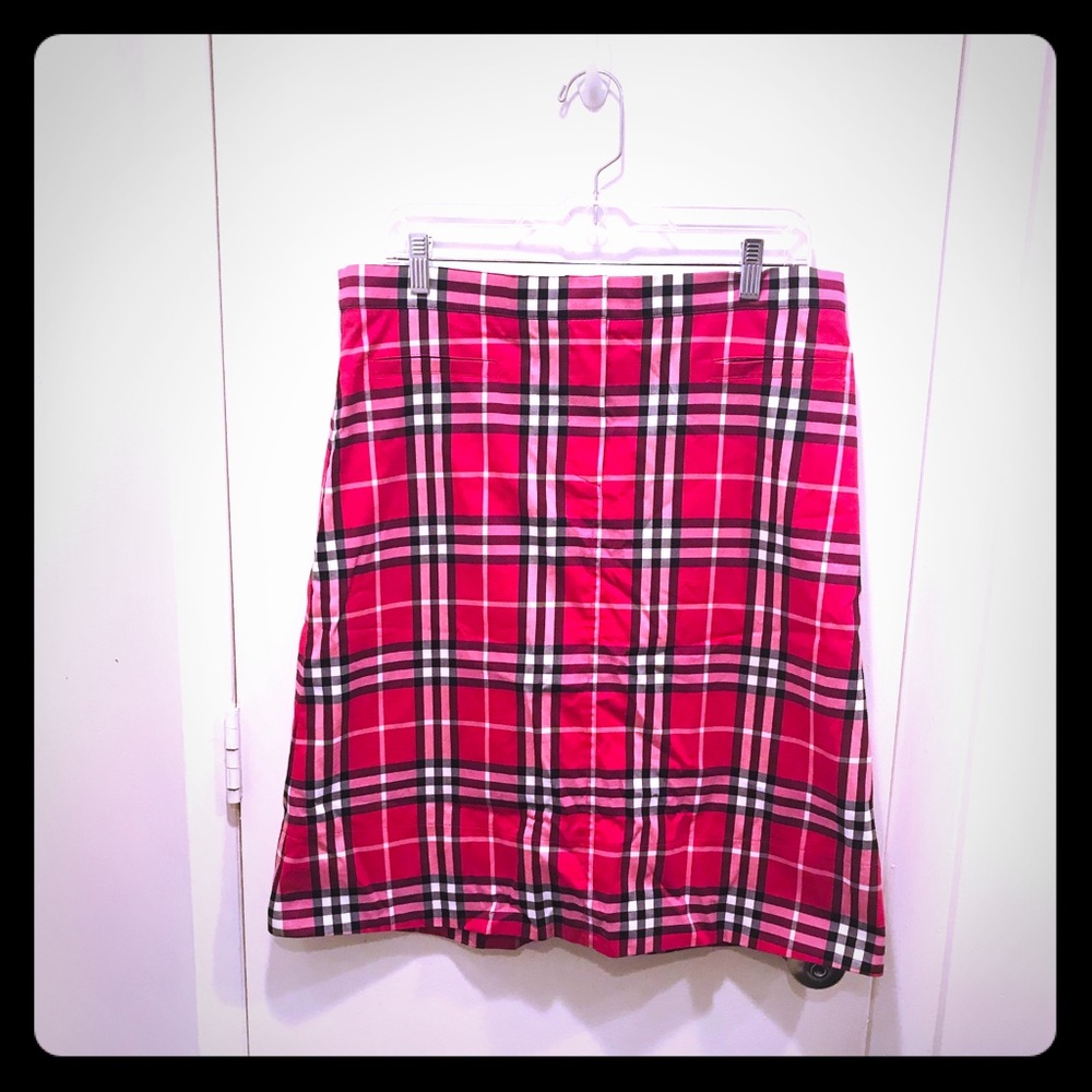 Burberry pink skirt